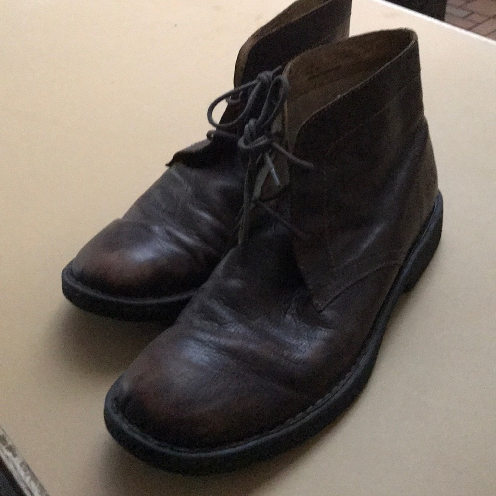 Beautiful Bornshoes ankle high walkers